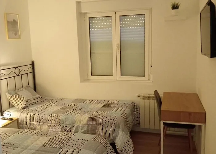 Апартаменти Apartamento Pumarin Ов'єдо